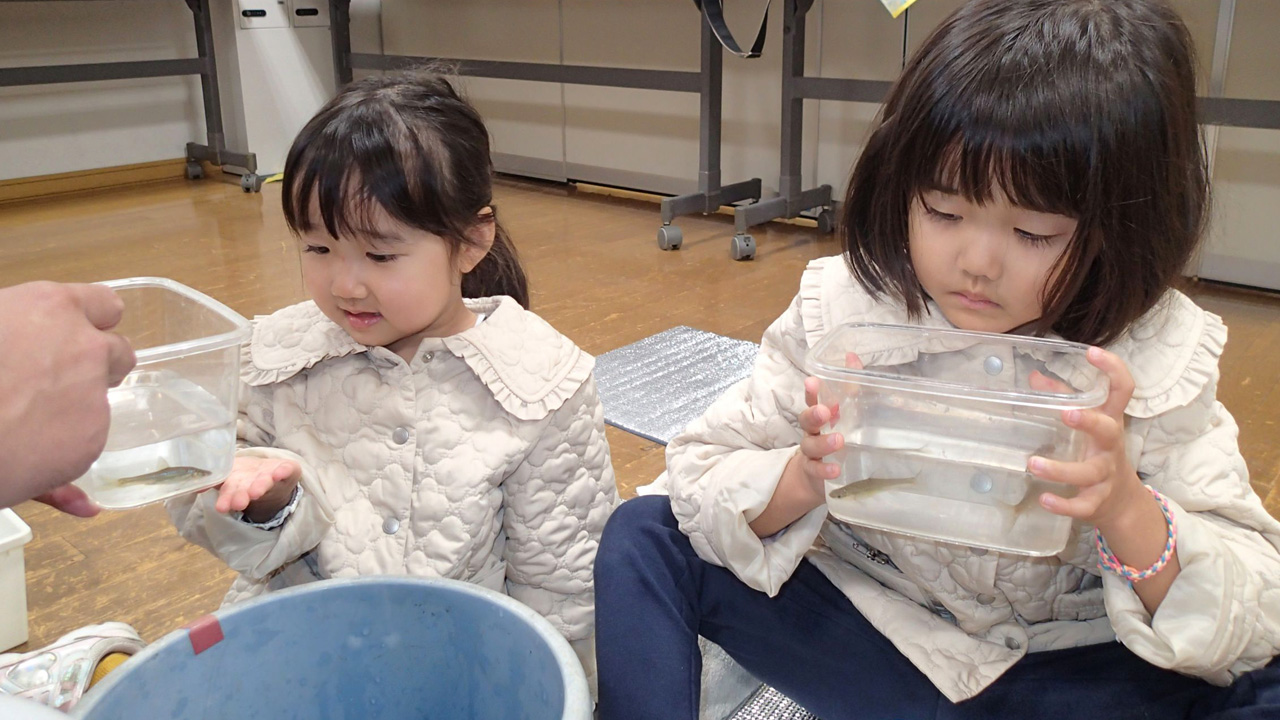 【イベント情報】「ちびっこ自然体験　家族で触ろう！水の生きもの」を掲載しました。
